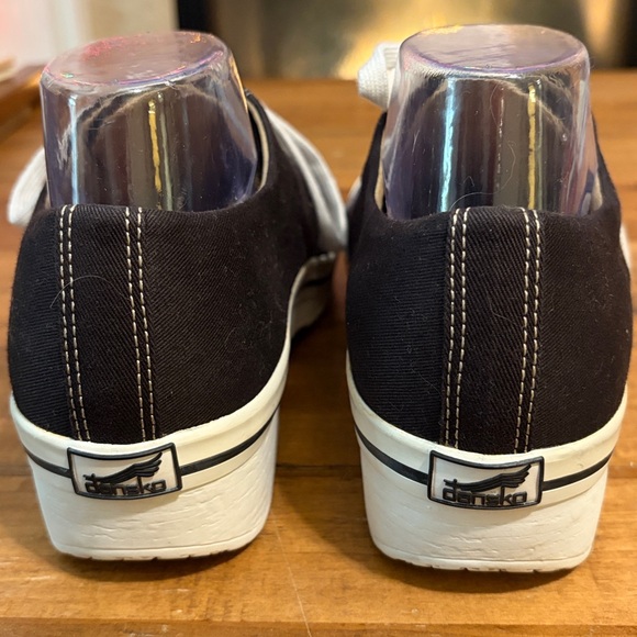 Dansko Veda Vegan Sneakers size 41 - Picture 5 of 10